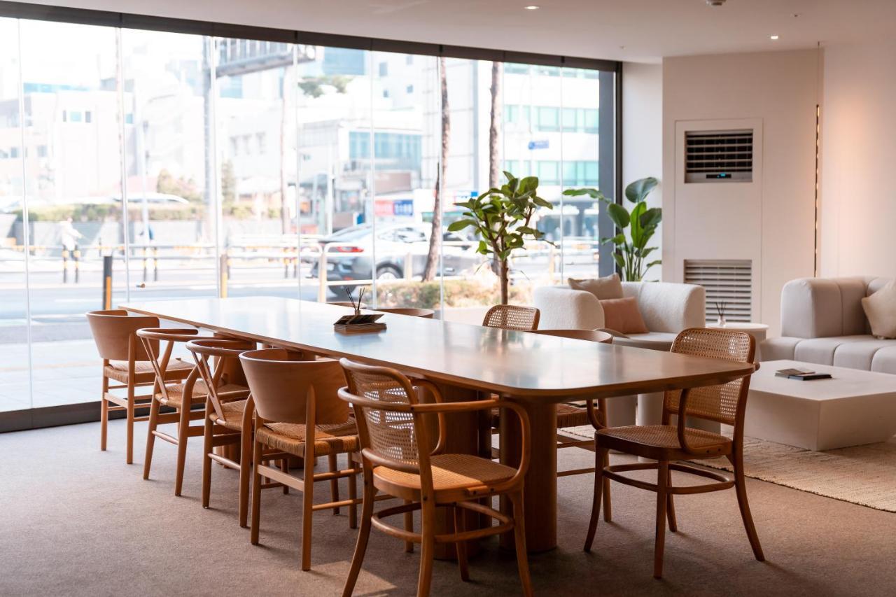Dears Myeongdong Hotel Seoul Exterior photo
